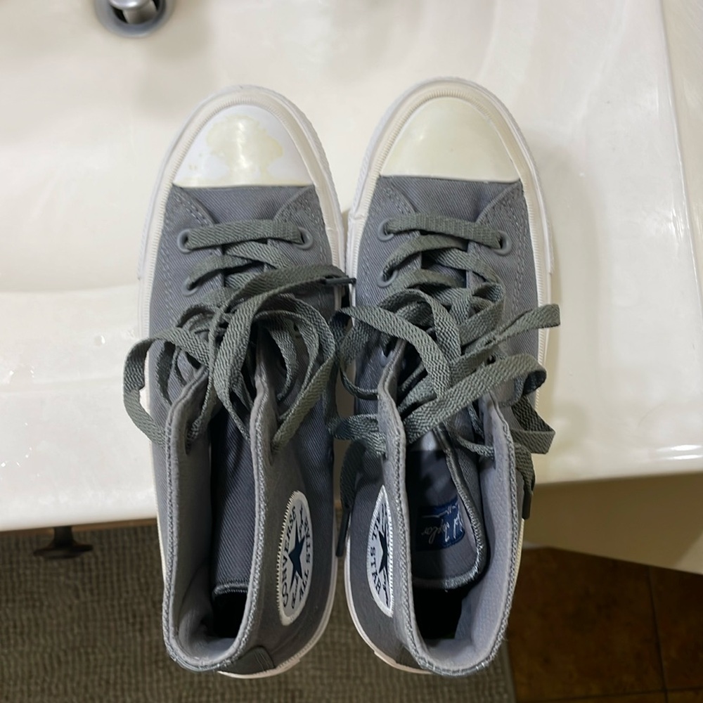 Converse Chuck II High Top Shoes